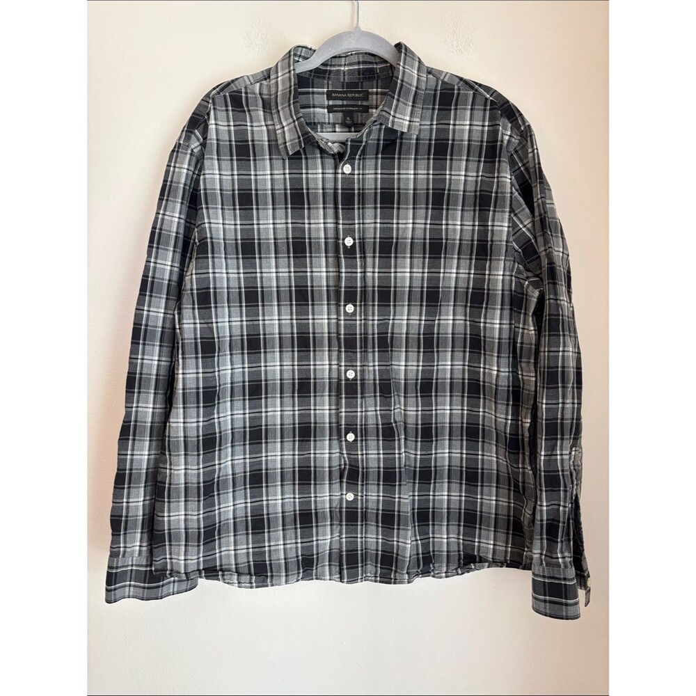 Banana Republic cotton men’s plaid black gray neutral button down shirt XL EUC